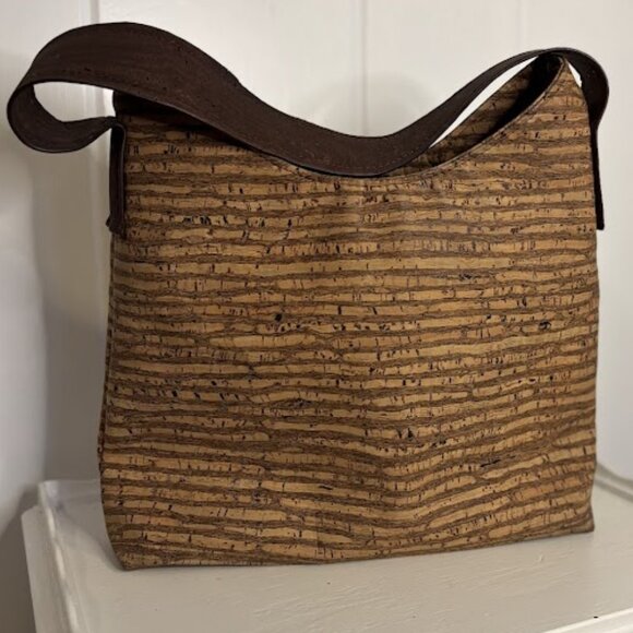 Queork Cork Hobo Bag - Picture 3 of 5